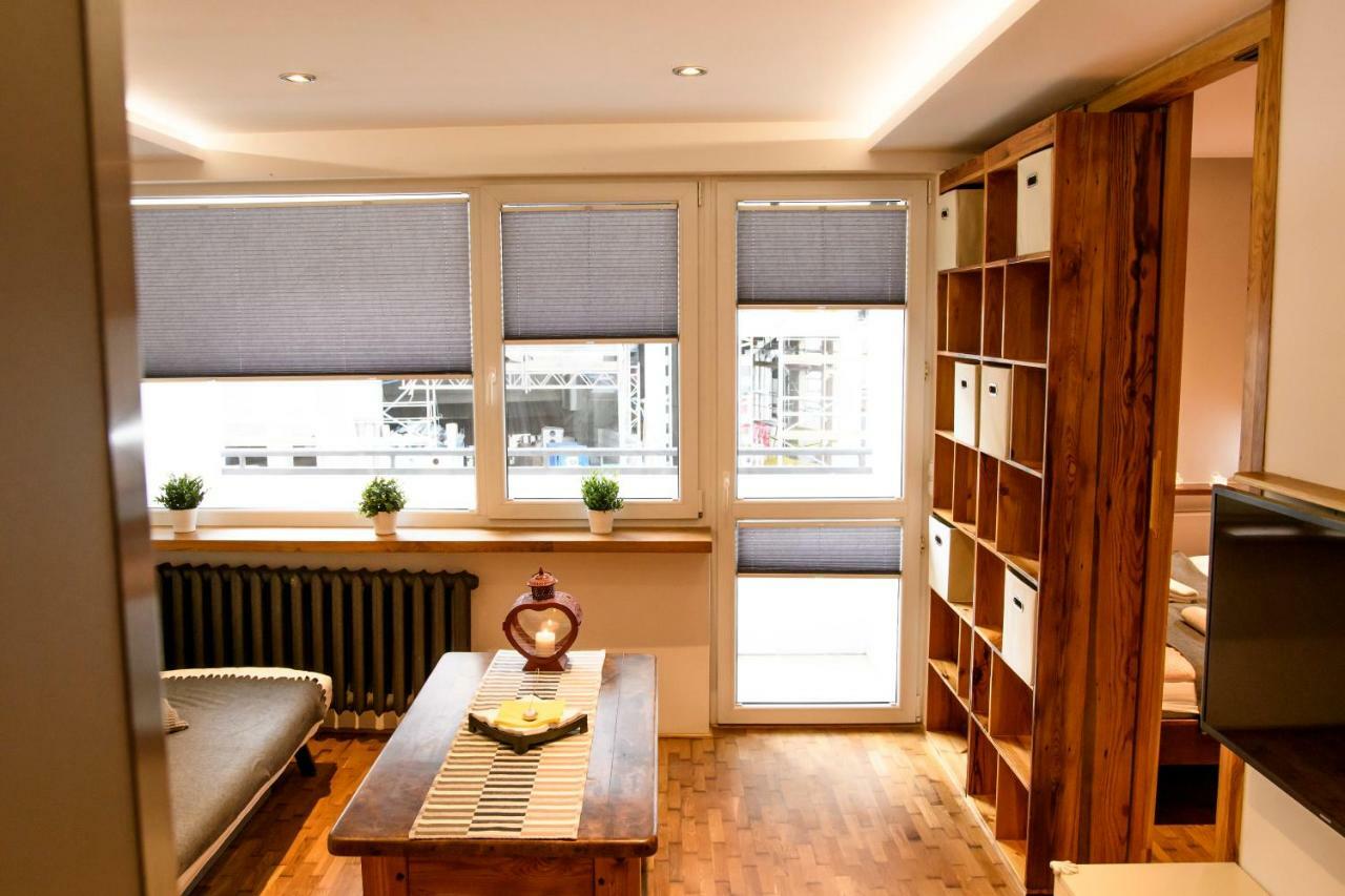 Chmielna Wood Lux Apartment Warsaw Exterior photo